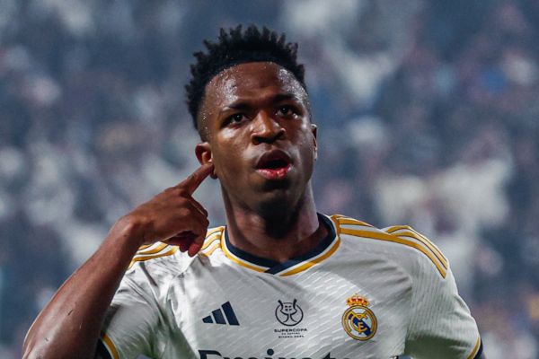 Βινίσιους Τζούνιορ: Μία επίθεση μόνος του!