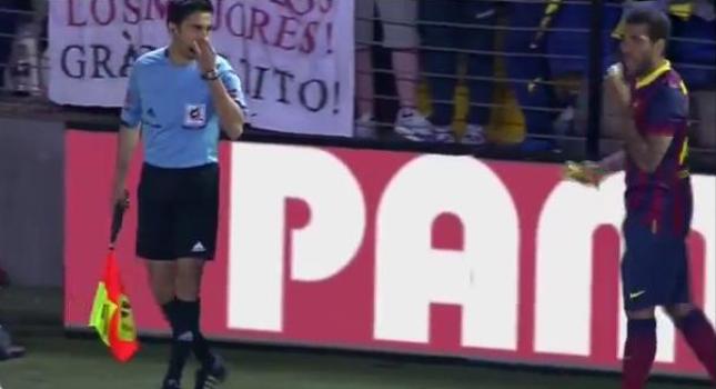 Ισόβια “πόρτα” σε αυτόν που πέταξε την μπανάνα