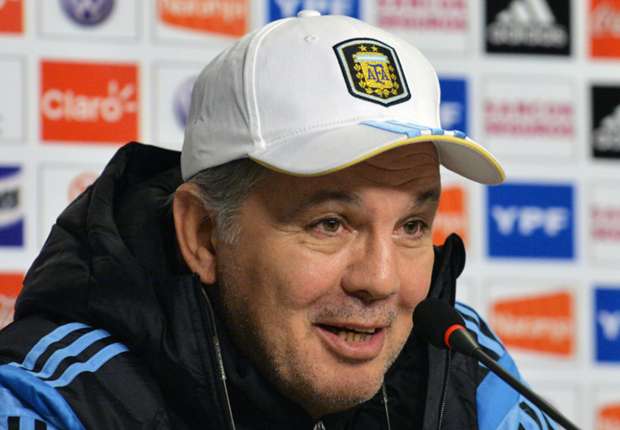 Σαμπέλα: “Δεν μ’αρέσει η λέξη φαβορί”