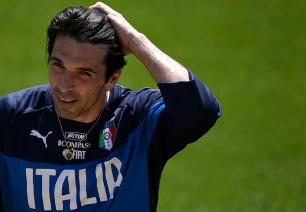 Εκτός ο Μπουφόν!