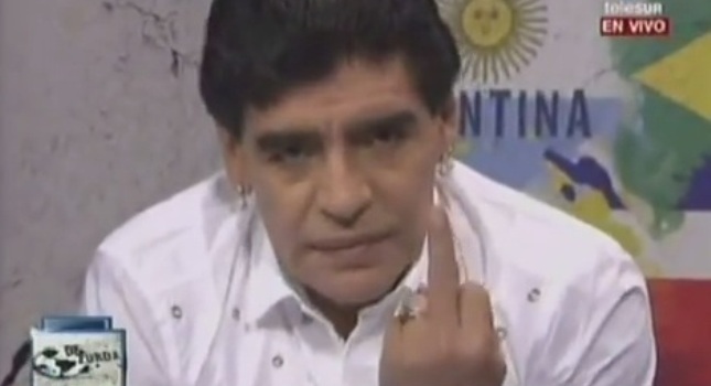 Το μεσαίο δάχτυλο του… Θεού