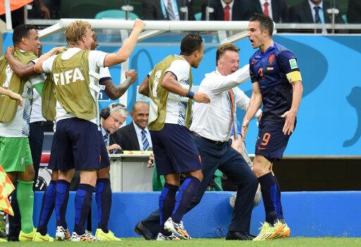 Όταν ο Φαν Πέρσι μας… απογείωσε! (vid)