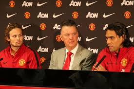 Αποθέωση Φαν Χάαλ σε Φαλκάο για τα… αγγλικά του!