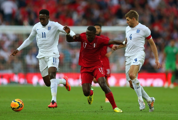 Οι ευχές του Γουέλμπεκ στον Τζέραρντ! (pic)