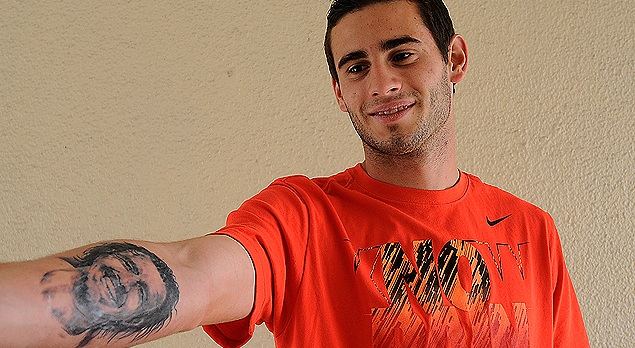 “Χτύπησε” τον Ρεκόμπα!