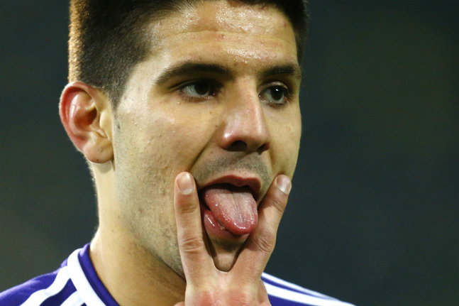 Έβγαλε… γλώσσα ο Μίτροβιτς (vid)