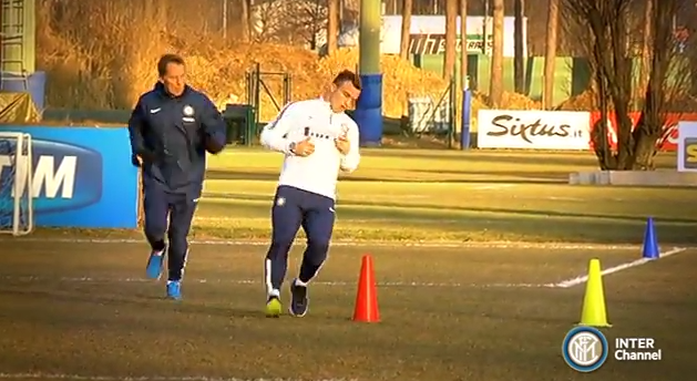 Σακίρι, μόνος, ψάχνει… (pic)