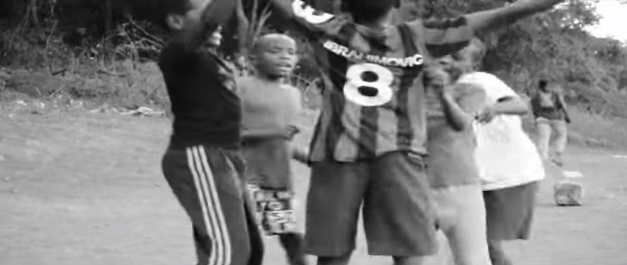 Ζλάταν έχεις πακέτο! (vid)