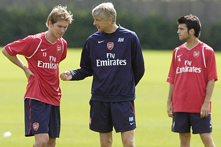 “Ντρίπλαρε” τον Φάμπρεγας ο Χλεμπ (vid)