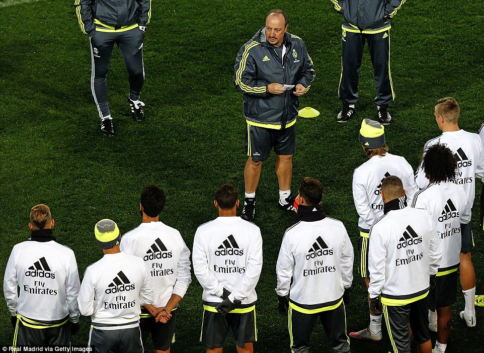 Θέλει “σκυλιά” στην άμυνα ο Μπενίτεθ!