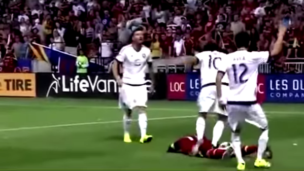 Πρώτα σκοράρει και μετά “σκοτώνει” ο Κακά! (vids)