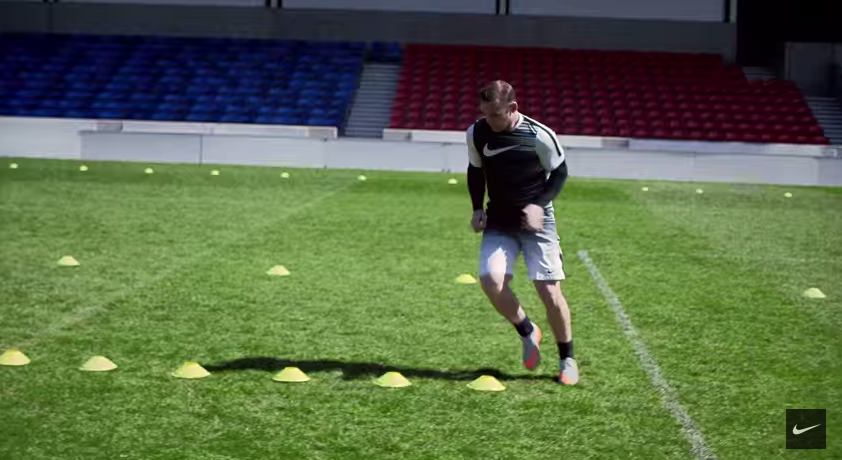 “Λιώνει” στις προπονήσεις ο Ρούνεϊ (vid)