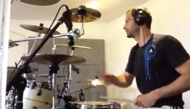 Ξέρει να ροκάρει ο Τσεχ! (vid)