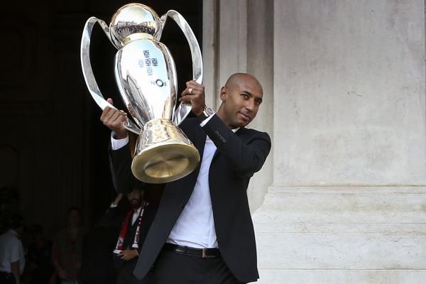 Πήγε για Λουιζάο ο Μουρίνιο