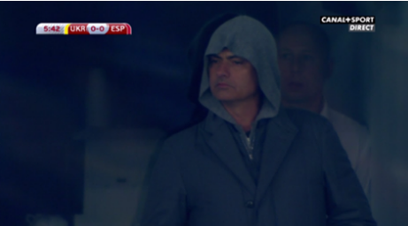 Ζοσέ, ξέχασες το… φωτόσπαθο σπίτι σου!