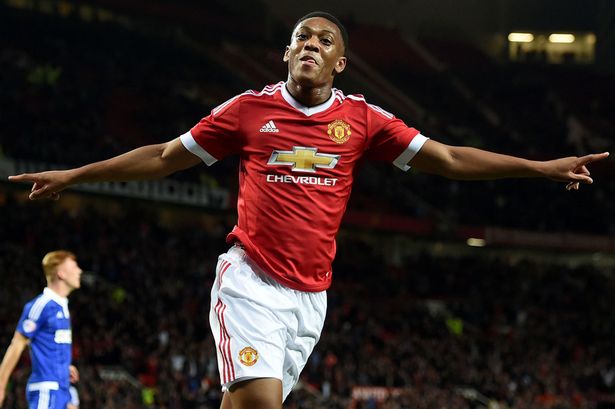 Έβγαλε… άμπαλο τον Μαρσιάλ ο Όουεν