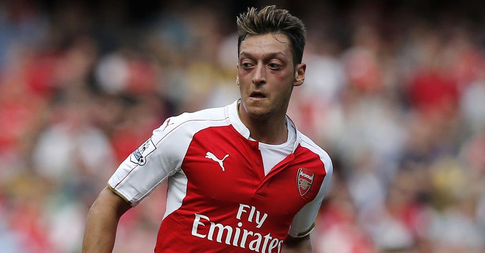 “Κινδυνεύει” από τον Οζίλ ο Μέσι