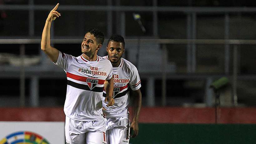 Το σκέφτεται για Πάτο η Ντόρτμουντ