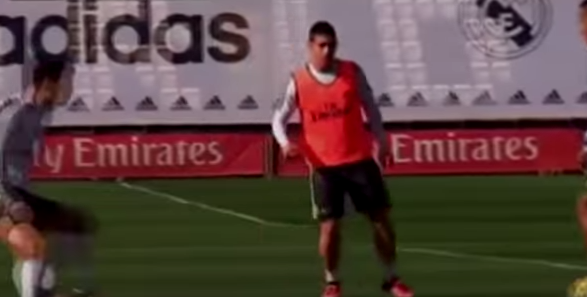 “Ξεφτίλισε” τον Ζιντάν ο Χάμες (vid)