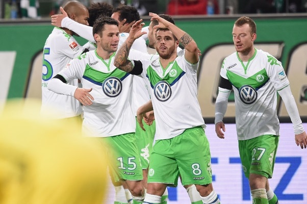 Δαγκώνει ξανά!