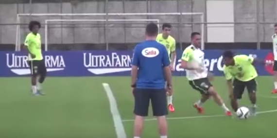 Φιλική… ξεφτίλα από Ντούγκλας Κόστα (vid)