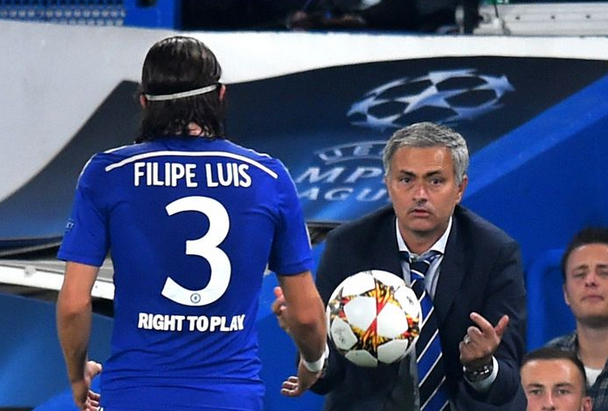 Επίθεση από… πρώην στον Μουρίνιο