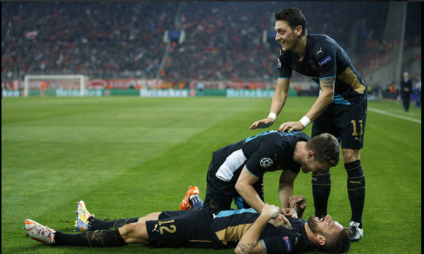 Τρέλανε τους Άγγλους ο Ζιρού (pic)