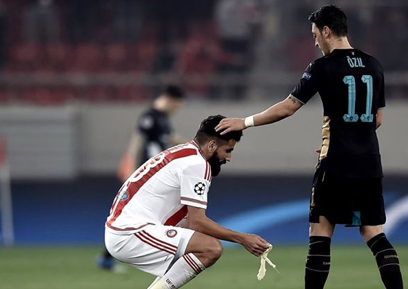 Μεγάλη κίνηση από Οζίλ