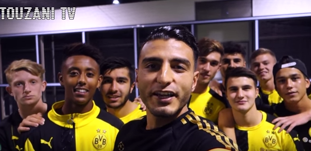 Έγιναν… ρεζίλι οι πιτσιρικάδες της Ντόρτμουντ (vid)