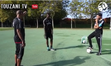 Έγινε… ρόμπα ο Μπαλοτέλι (vid)