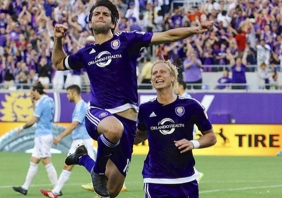 “Λύγισε” ο Κακά! (pic)