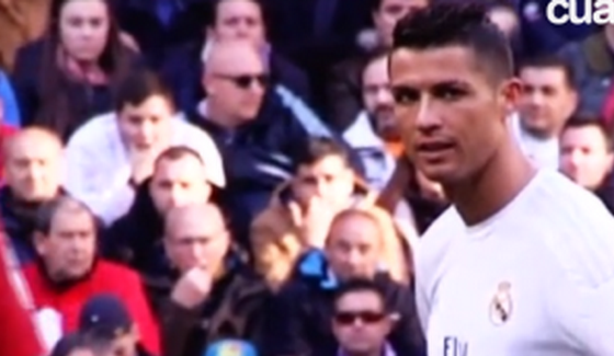 Στο… κόκκινο τα νεύρα του Κριστιάνο (vid)