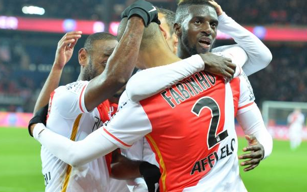 Χαρίζει η Παρί!