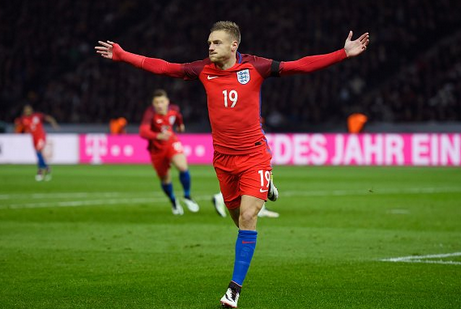 O Βάρντι είναι εδώ και τα… σπάει