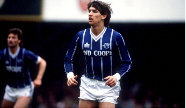 Λίνεκερ, καλύτερα να μασάς παρά να μιλάς (για τη Λέστερ) (vid)