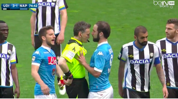 Μην τα βάζετε με τον Ιγκουαΐν όταν νευριάζει (vid)