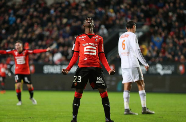 Έριξε τη “βόμβα” με Ντεμπελέ η Ντόρτμουντ!