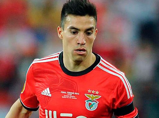 Στους “ροχιμπλάνκος” ο Γκαϊτάν!