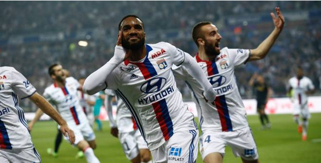 Νάτη, νάτη… η αστεράτη!