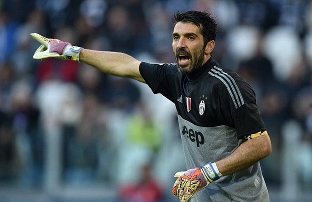 Ούτε με αίτηση δεν τρώει γκολ ο Μπουφόν