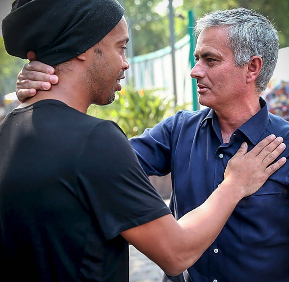 Ροναλντίνιο: «Εξαιρετικός δάσκαλος ο Μουρίνιο»