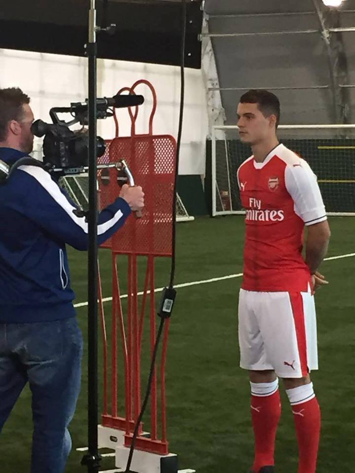 Στην Άρσεναλ ο Τζάκα! (pics)