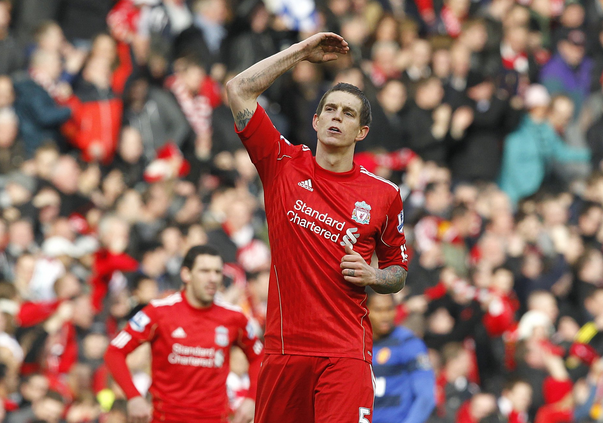 Η… θρυλική αγκωνιά του Άγκερ στον Τόρες! (vid)