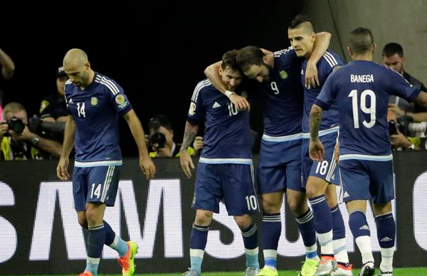 Με σπασμένα τα φρένα η Αργεντινή