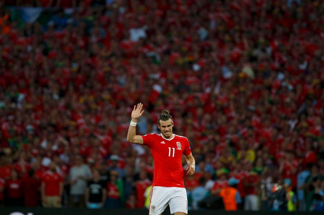 Ούτε που τον… βλέπουν τον Μπέιλ!