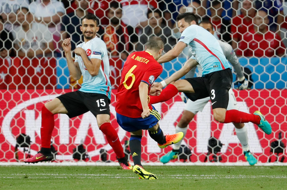 Ινιέστα, σου βγάζουμε το… sombrero (vid)