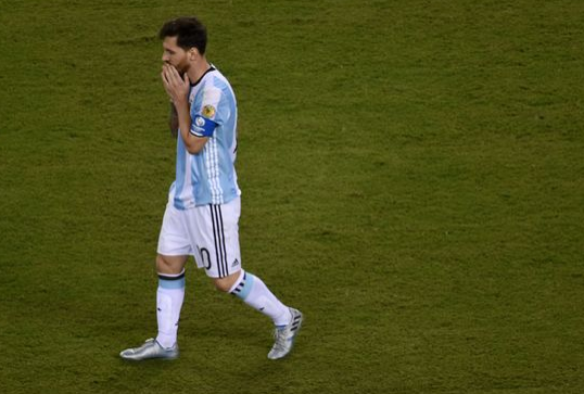 Αγκουέρο: “Δεν έχω ξαναδεί έτσι τον Μέσι”