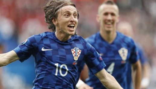 “Κεραυνός” του Μόντριτς και 1-0 (vid)