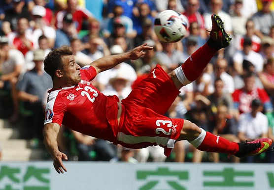 Θεϊκό γκολ από Σακίρι! (vid)