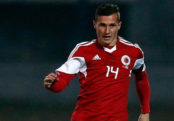 Με τρελά νεύρα αποχώρησε ο Τζάκα (vid)